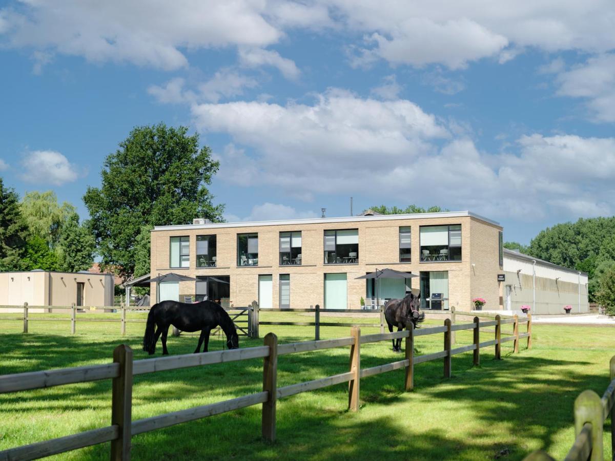 B & B St-Hubert Sint-Martens-Lennik Esterno foto