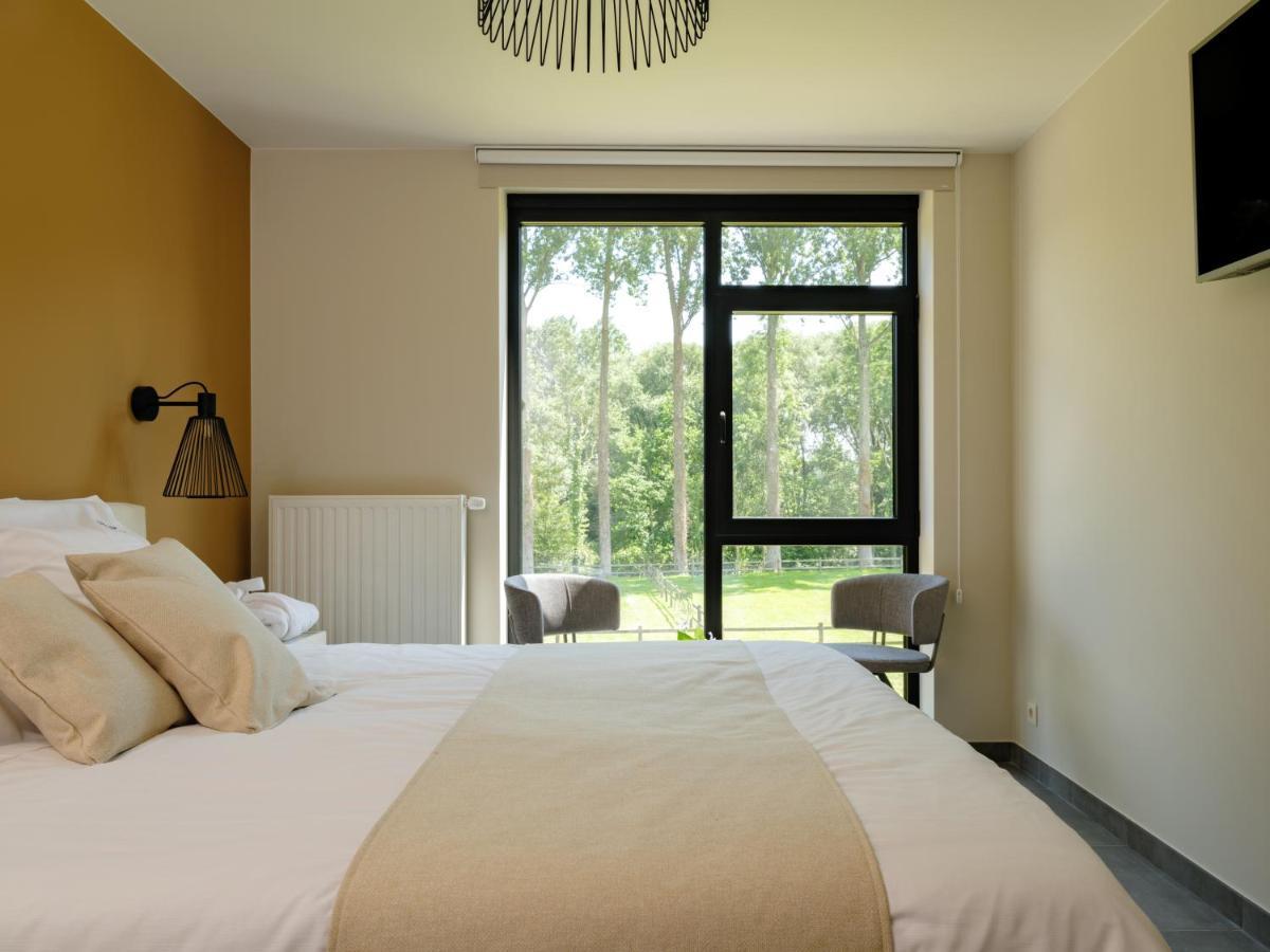B & B St-Hubert Sint-Martens-Lennik Esterno foto